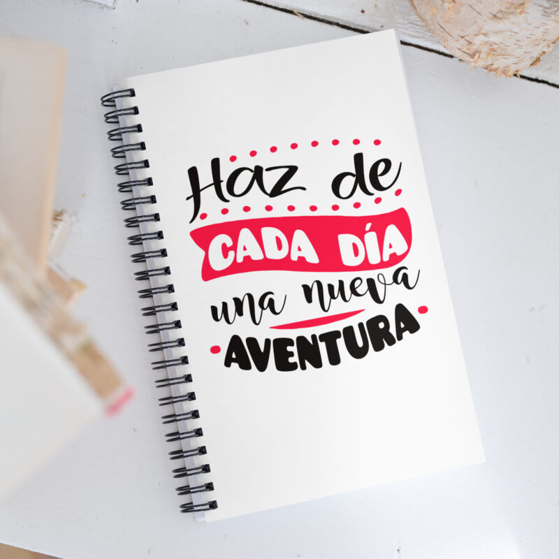 Haz de cada dia una nueva aventura - Libreta de notas con espiral "motivadora"