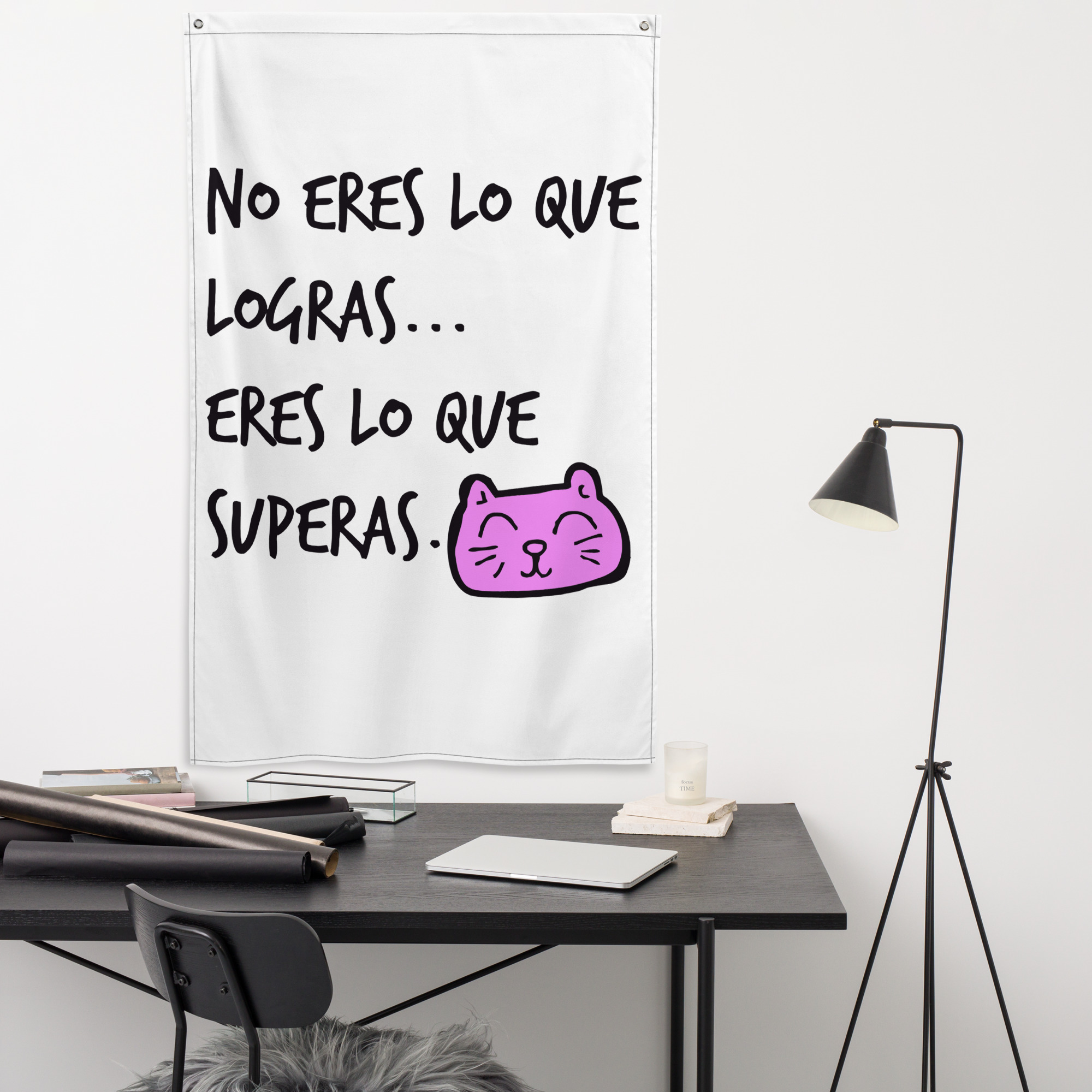 Bandera "No eres lo que logras eres lo que superas" - Imagen 2