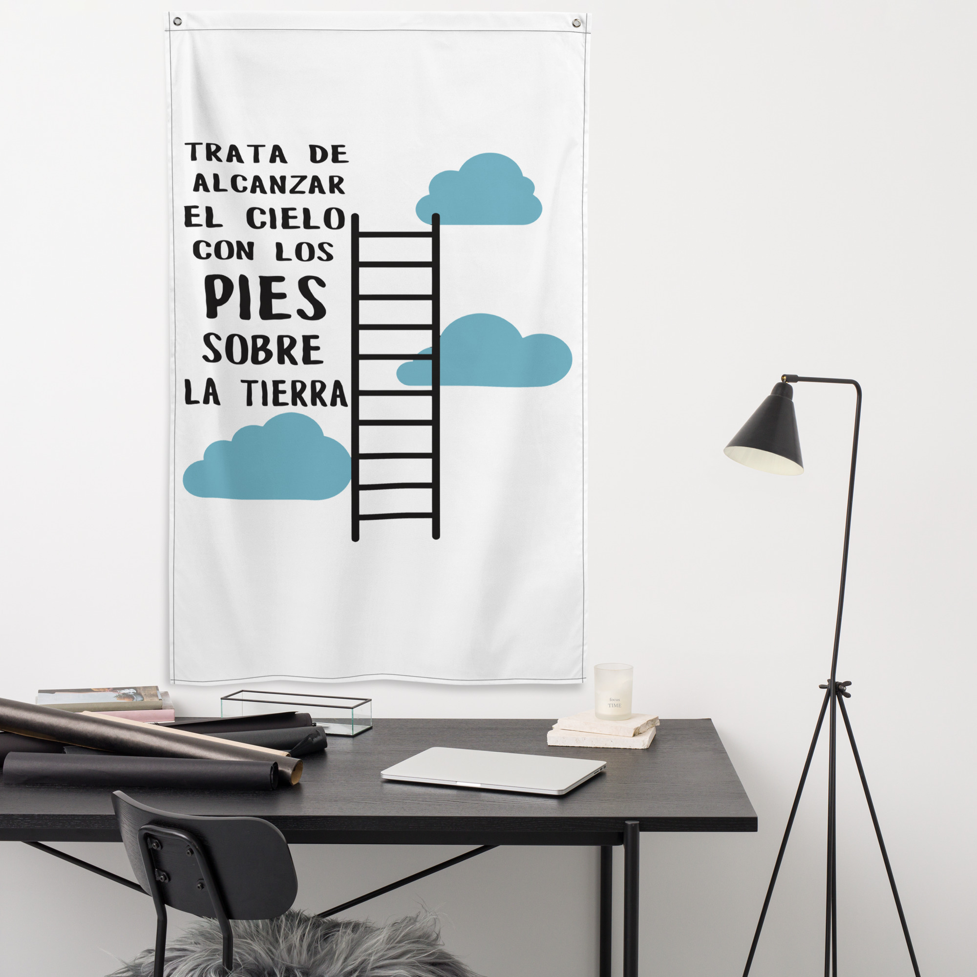 Bandera "Trata de alcanzar el cielo con los pies sobre la tierra" - Imagen 2